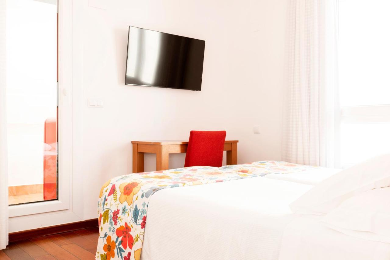 Apartamentos Sabinas El Pilar Zaragoza Kültér fotó