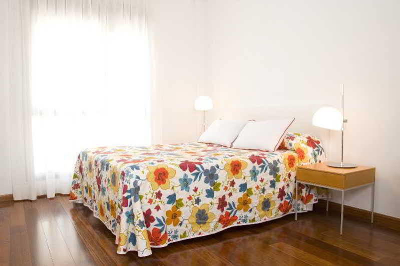 Apartamentos Sabinas El Pilar Zaragoza Kültér fotó