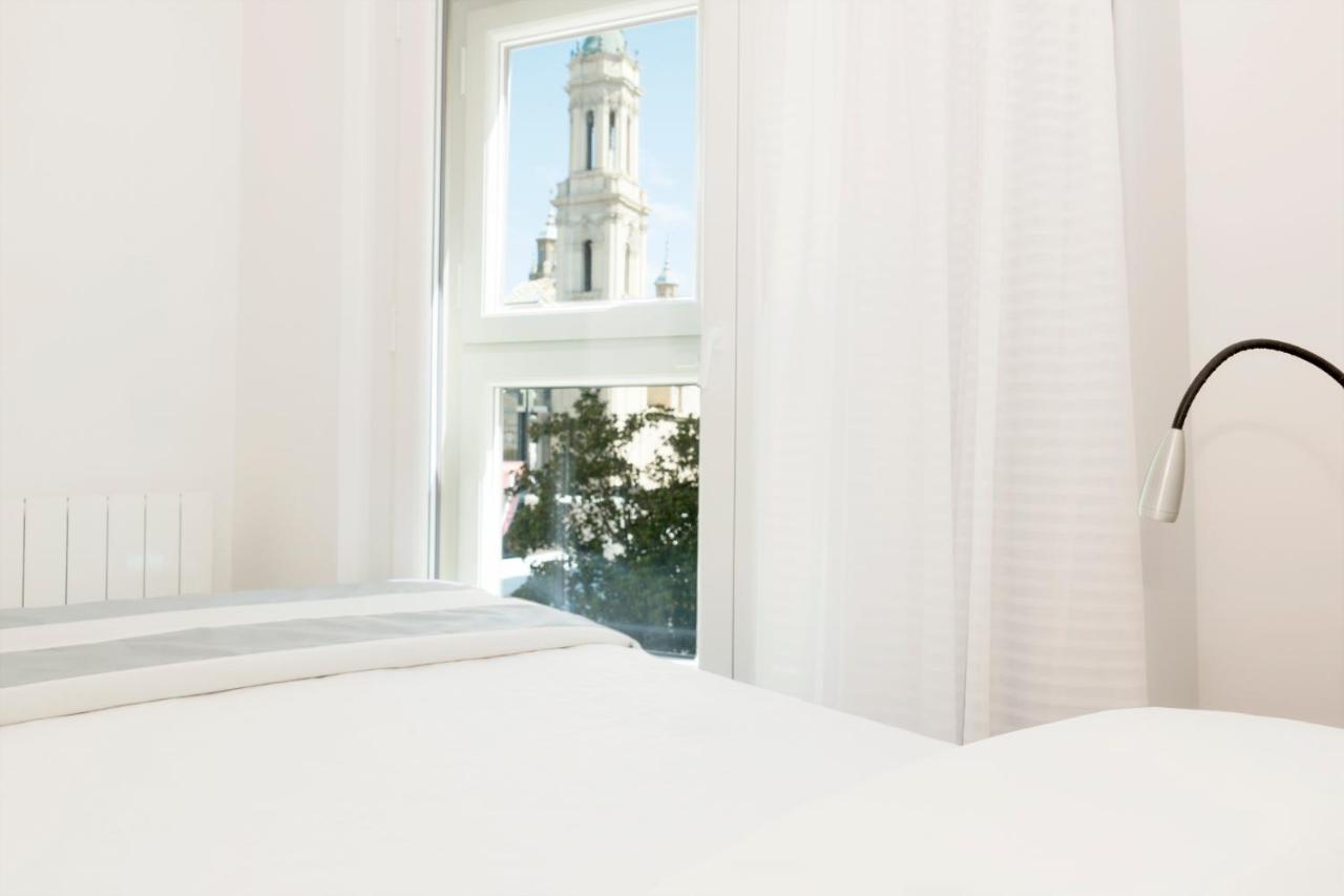 Apartamentos Sabinas El Pilar Zaragoza Kültér fotó