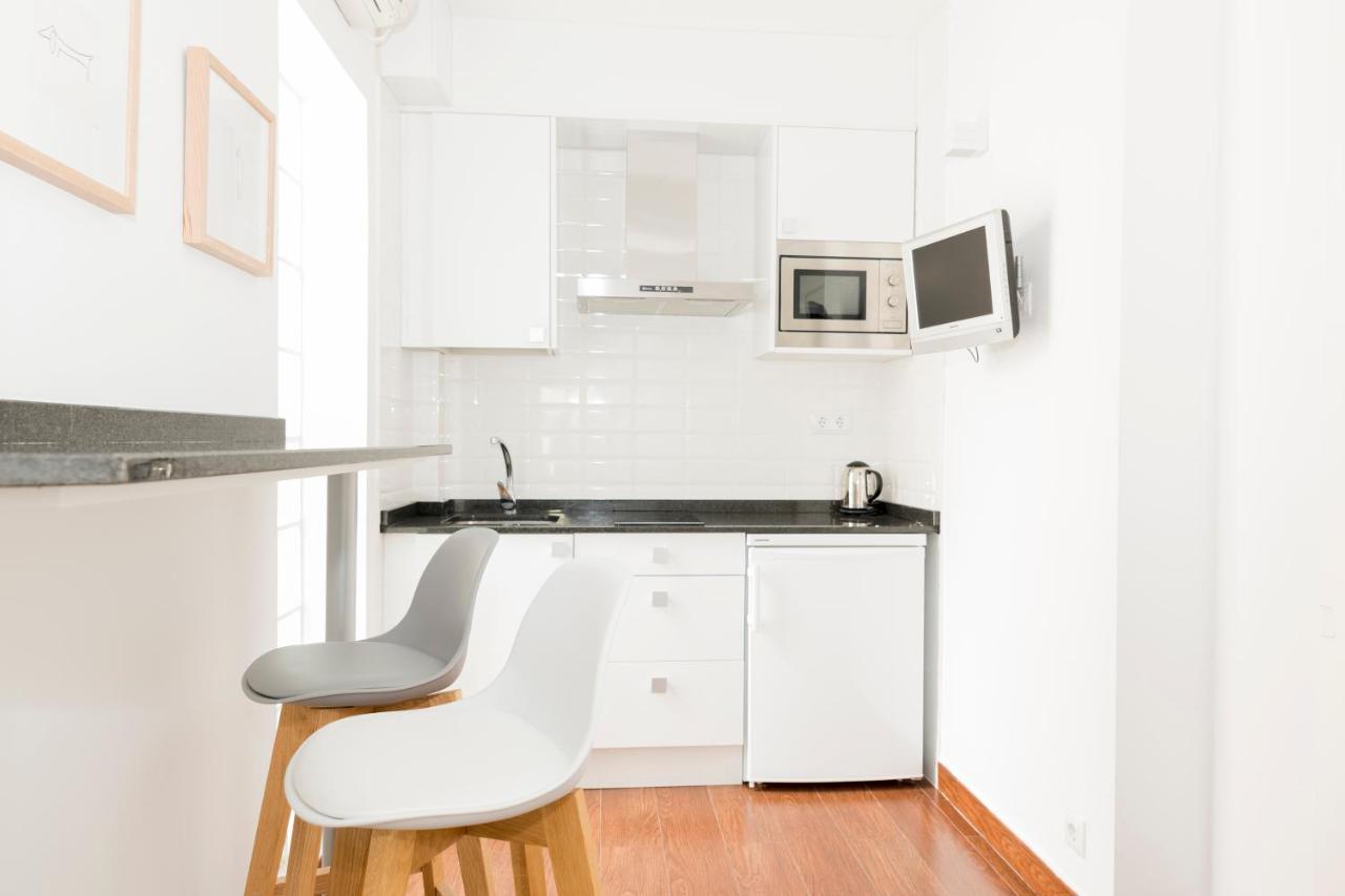 Apartamentos Sabinas El Pilar Zaragoza Kültér fotó